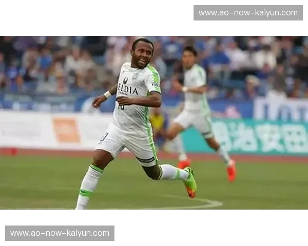 绿茵之上的生存法则：当磐田喜悦遇见湘南海洋，谁能书写逆袭之诗？